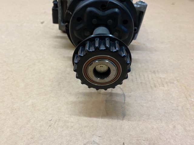 bontott VW TOUAREG Klímakompresszor