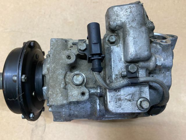 bontott VW TOUAREG Klímakompresszor