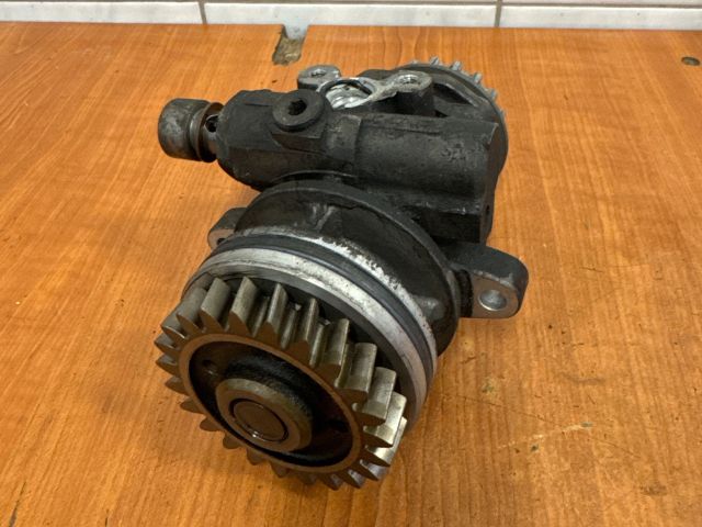 bontott VW TOUAREG Kormányszervó Motor (Hidraulikus)