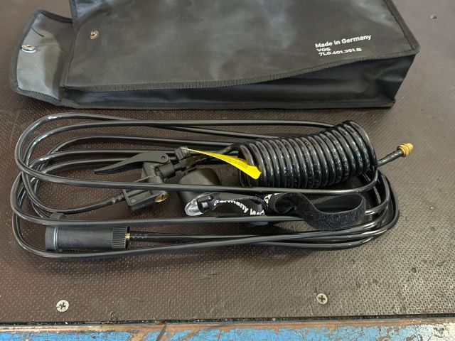 bontott VW TOUAREG Légkompresszor