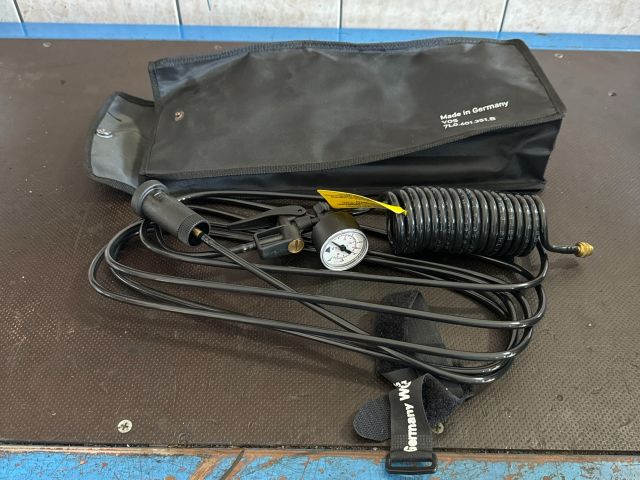 bontott VW TOUAREG Légkompresszor