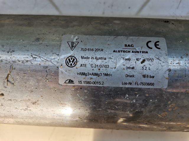 bontott VW TOUAREG Légkompresszor