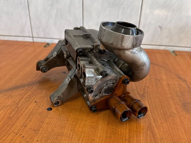 bontott VW TOUAREG Olajszivattyú