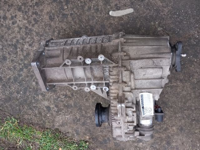 bontott VW TOUAREG Osztómű