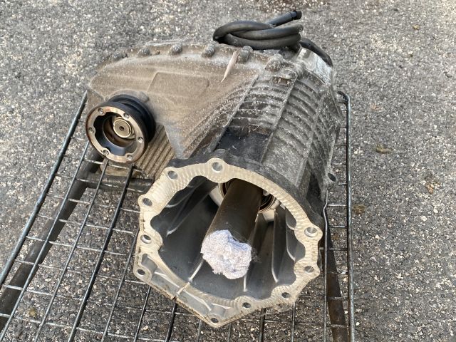 bontott VW TOUAREG Osztómű