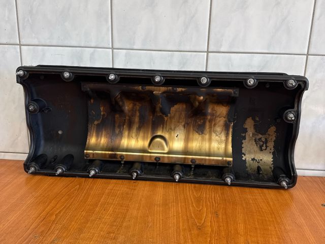 bontott VW TOUAREG Szelepfedél