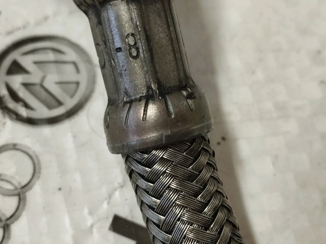 bontott VW TOUAREG Turbó Olajcső