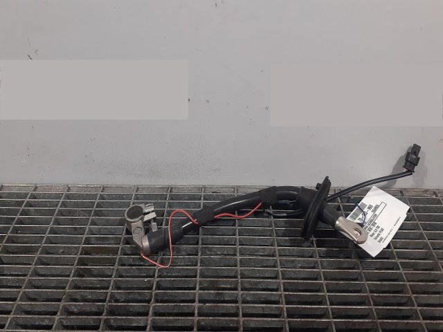 bontott VW TOUAREG Akkumulátor Saru