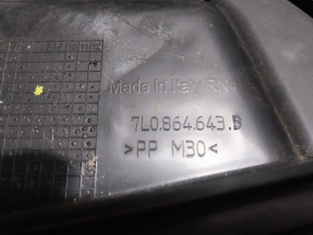 bontott VW TOUAREG Akkumulátor Tartó