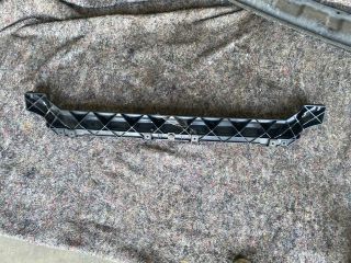 bontott VW TOUAREG Alsó Kereszttartó