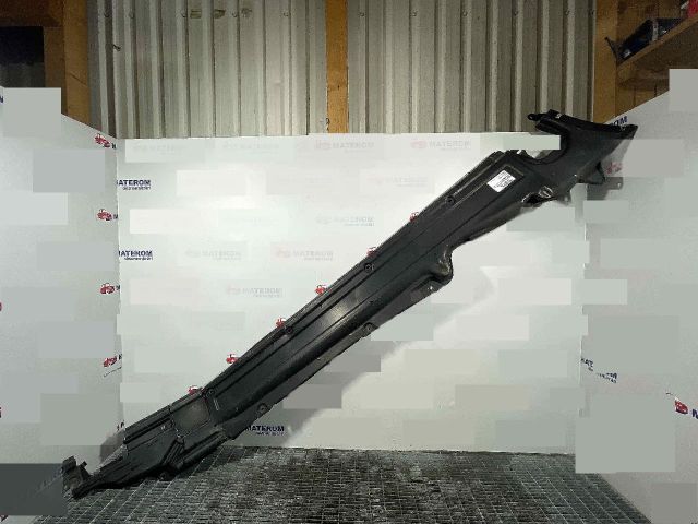 bontott VW TOUAREG Alsó Motorburkolat