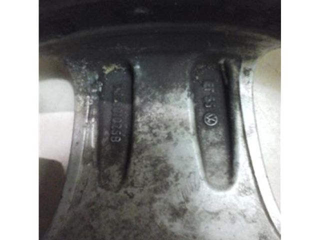 bontott VW TOUAREG Alufelni Szett