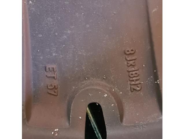 bontott VW TOUAREG Alufelni Szett