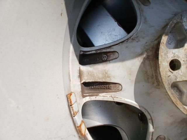 bontott VW TOUAREG Alufelni Szett