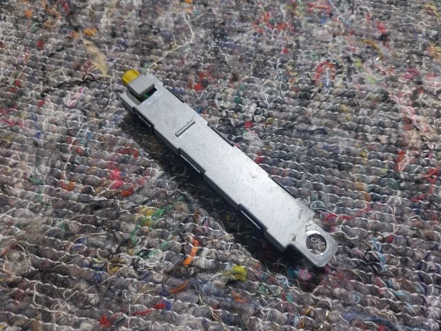 bontott VW TOUAREG Antenna Erősítő