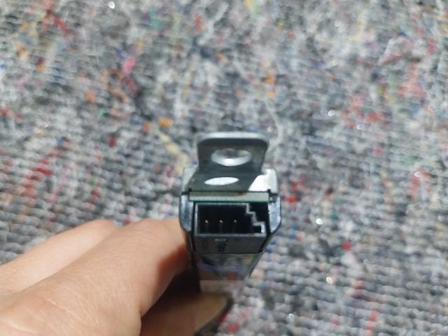 bontott VW TOUAREG Antenna Erősítő