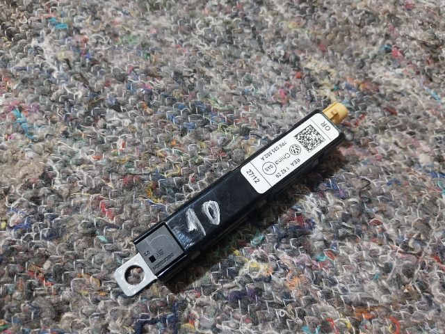 bontott VW TOUAREG Antenna Erősítő