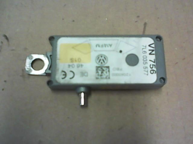 bontott VW TOUAREG Antenna Erősítő