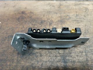 bontott VW TOUAREG Antenna Erősítő