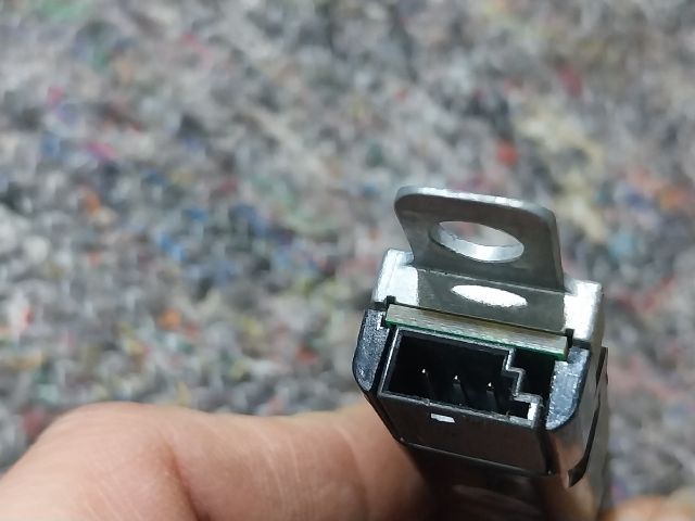 bontott VW TOUAREG Antenna Erősítő