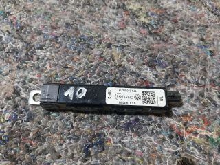 bontott VW TOUAREG Antenna Erősítő