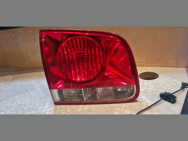 bontott VW TOUAREG Bal Belső Hátsó Lámpa