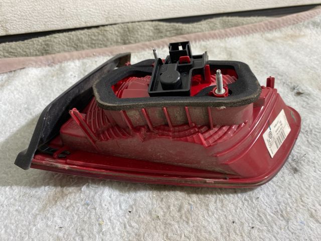 bontott VW TOUAREG Bal Belső Hátsó Lámpa