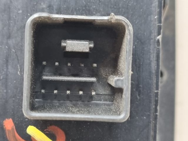 bontott VW TOUAREG Bal első Ablakemelő Kapcsoló