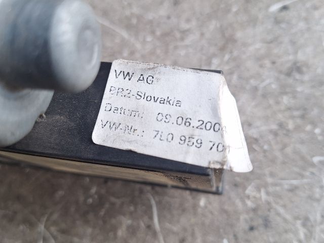 bontott VW TOUAREG Bal első Ablakemelő Motor