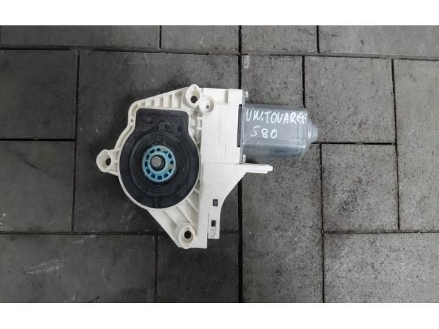 bontott VW TOUAREG Bal első Ablakemelő Motor