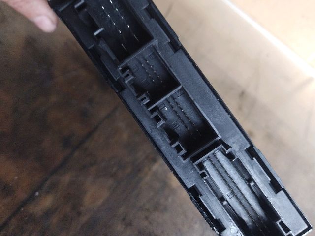 bontott VW TOUAREG Bal első Ablakemelő Motor