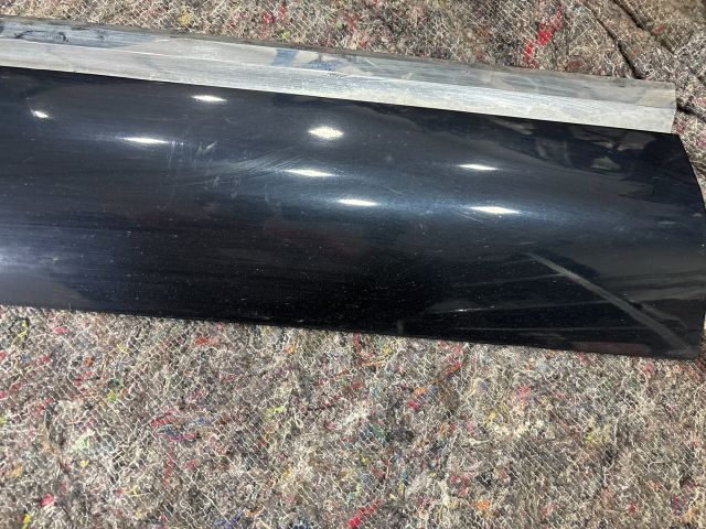 bontott VW TOUAREG Bal első Ajtó Díszléc