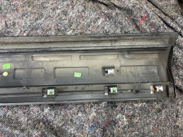 bontott VW TOUAREG Bal első Ajtó Díszléc