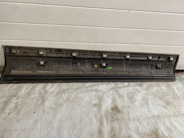 bontott VW TOUAREG Bal első Ajtó Díszléc