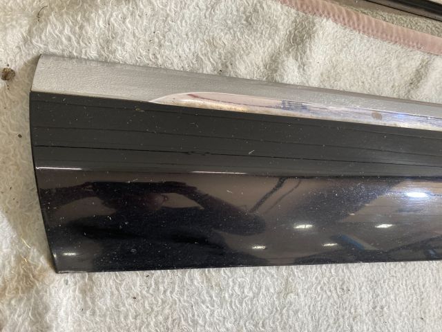 bontott VW TOUAREG Bal első Ajtó Díszléc