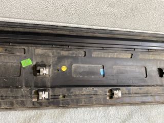 bontott VW TOUAREG Bal első Ajtó Díszléc