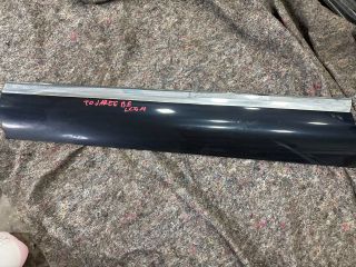 bontott VW TOUAREG Bal első Ajtó Díszléc