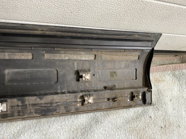 bontott VW TOUAREG Bal első Ajtó Díszléc