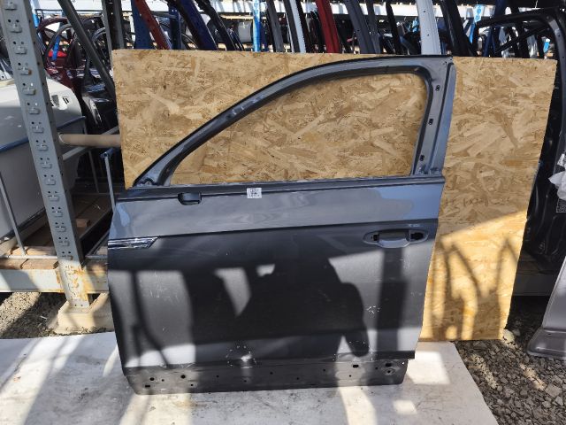 bontott VW TOUAREG Bal első Ajtó (Üres lemez)