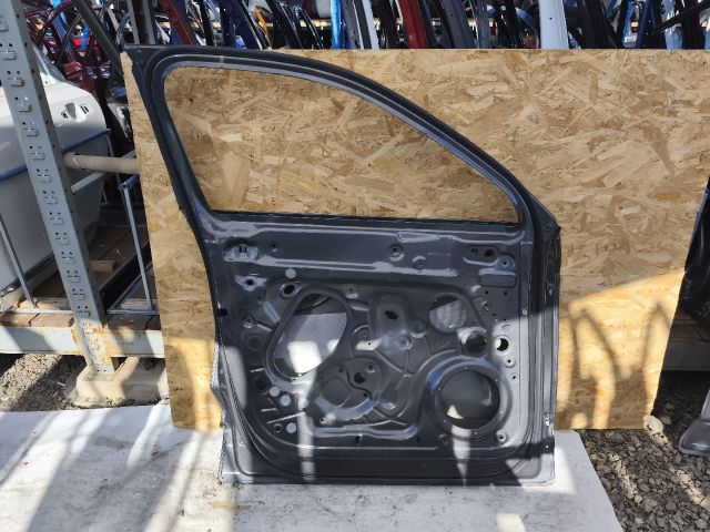 bontott VW TOUAREG Bal első Ajtó (Üres lemez)