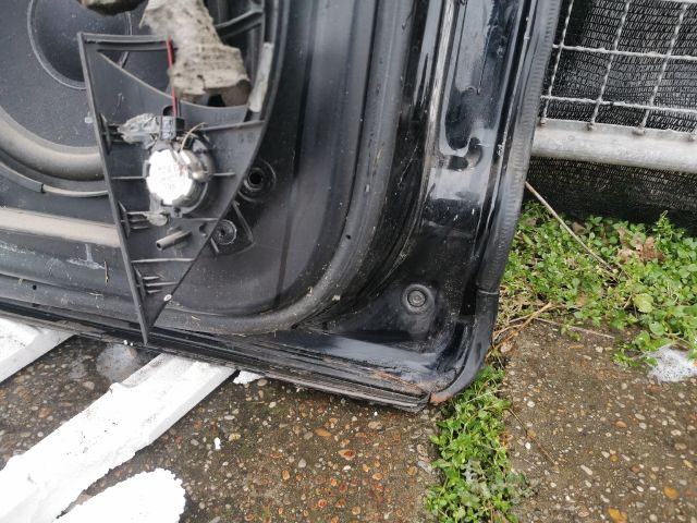 bontott VW TOUAREG Bal első Ajtó (Üres lemez)