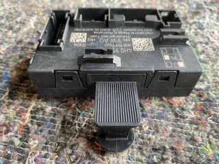 bontott VW TOUAREG Bal első Ajtó Vezérlőegység