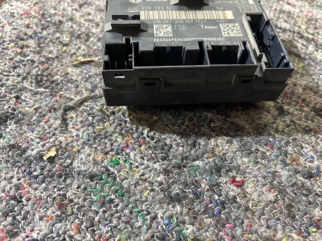 bontott VW TOUAREG Bal első Ajtó Vezérlőegység