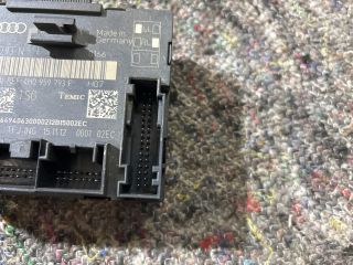 bontott VW TOUAREG Bal első Ajtó Vezérlőegység