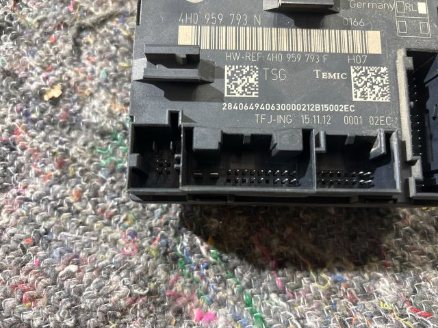 bontott VW TOUAREG Bal első Ajtó Vezérlőegység