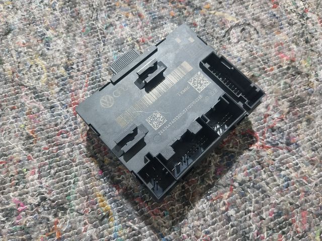 bontott VW TOUAREG Bal első Ajtó Vezérlőegység