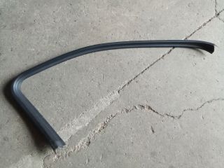 bontott VW TOUAREG Bal első Ajtókeret Burkolat