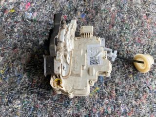 bontott VW TOUAREG Bal első Ajtózár