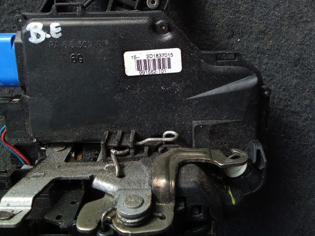 bontott VW TOUAREG Bal első Ajtózár