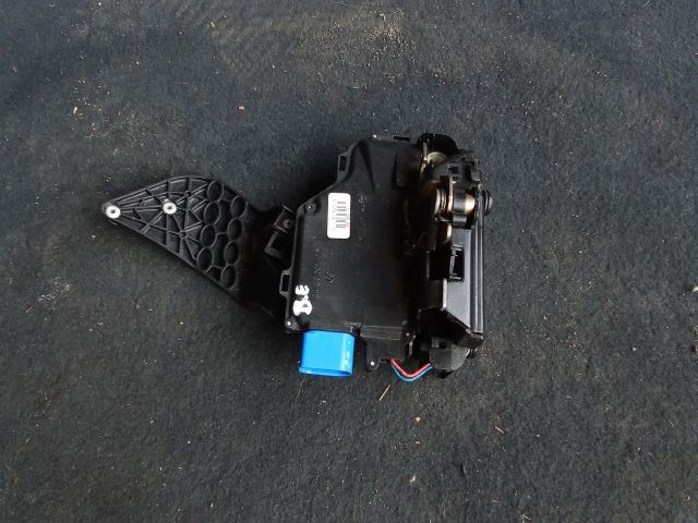 bontott VW TOUAREG Bal első Ajtózár